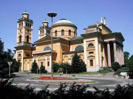 Fortuna Apartmanok Еґер Екстер'єр фото