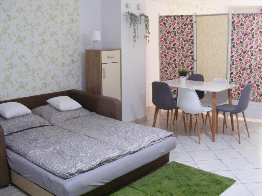 Fortuna Apartmanok Еґер Екстер'єр фото